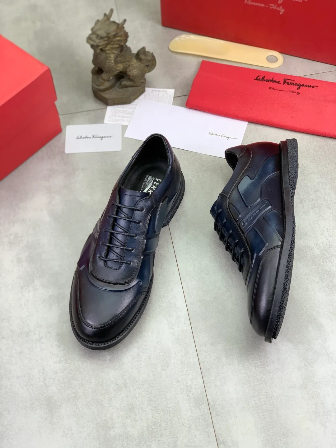 Men's Men's Shoes P560💰[New Style] Water-dyed Niuli 🆘[Salvatore Ferragamo] Ferragamo's latest casual business leather shoes for men! Listed simultaneously! The fabric is made of specially imported original calfskin, the lining is made of imported water-dyed cowhide, and the original combination outsole is absolutely luxurious and leads the fashion trend. Matching code: 39-44 (45 customized) 5️⃣ colors available